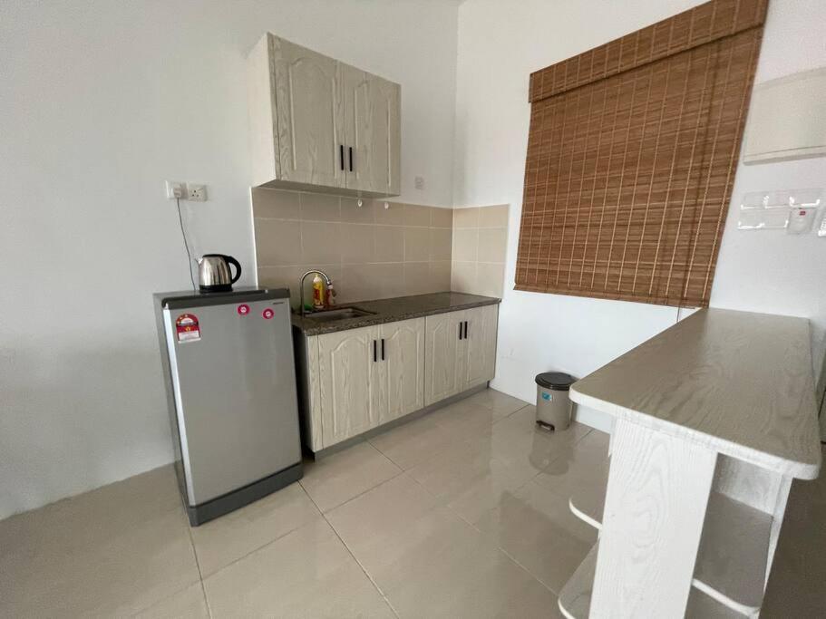 3 Bedroom For 6 Pax /Apartment With Share Pool 瓜埠 外观 照片
